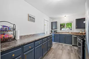 7109 Delhaven Way, North Highlands, CA 95660 - Photo 15