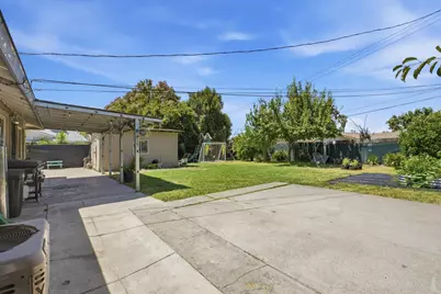 7109 Delhaven Way, North Highlands, CA 95660 - Photo 35