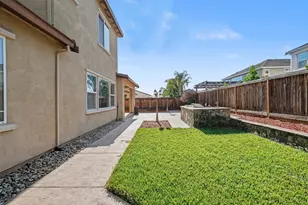 566 Fallsburg Ct, Brentwood, CA 94513 - Photo 13