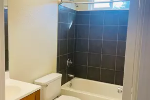 2195 57th St, Sacramento, CA 95817 - Photo 25