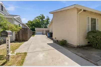 2195 57th Street, Sacramento, CA 95817 - Photo 17