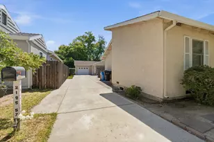 2195 57th St, Sacramento, CA 95817 - Photo 17