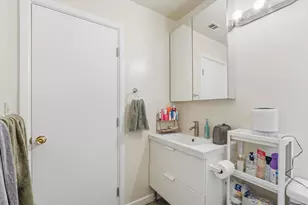 2195 57th St, Sacramento, CA 95817 - Photo 11