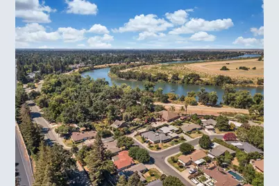 5720 Riverside Boulevard, Sacramento, CA 95822 - Photo 11