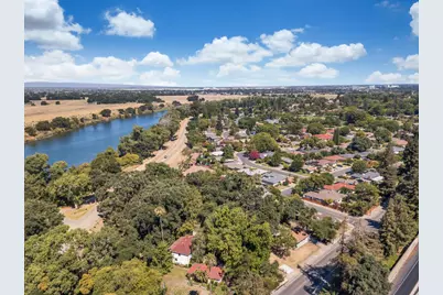 5720 Riverside Boulevard, Sacramento, CA 95822 - Photo 1
