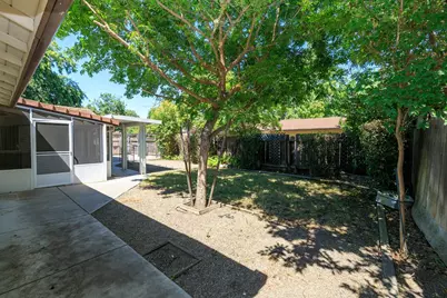 2704 Aston Court, Modesto, CA 95355 - Photo 39
