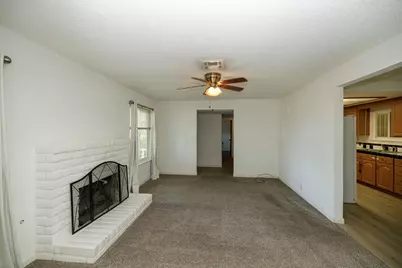 2704 Aston Court, Modesto, CA 95355 - Photo 9