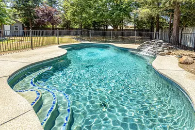 9282 Dever Circle, Elk Grove, CA 95624 - Photo 11
