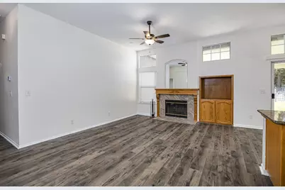 9282 Dever Circle, Elk Grove, CA 95624 - Photo 17