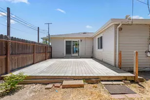 1241 S Hutchins St, Lodi, CA 95240 - Photo 23