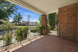 816 Alhambra Blvd, Sacramento, CA 95816 - Photo 37