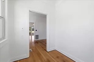 816 Alhambra Blvd, Sacramento, CA 95816 - Photo 21