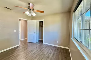 3032 NE Sleepy Hollow Dr, Stockton, CA 95209 - Photo 9