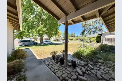 3032 NE Sleepy Hollow Drive, Stockton, CA 95209 - Photo 5