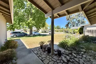 3032 NE Sleepy Hollow Dr, Stockton, CA 95209 - Photo 5