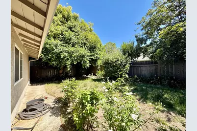 3032 NE Sleepy Hollow Drive, Stockton, CA 95209 - Photo 35