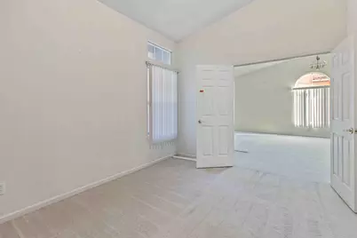 621 Vine Street, Los Banos, CA 93635 - Photo 7