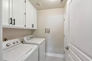7112 Sunpace Ln, Sacramento, CA 95828 - Photo 29