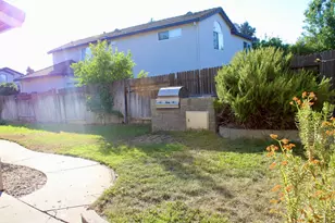 8941 Mandalay Way, Elk Grove, CA 95624 - Photo 31