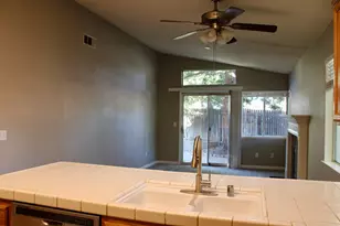 8941 Mandalay Way, Elk Grove, CA 95624 - Photo 11