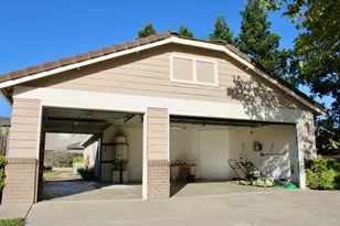8941 Mandalay Way, Elk Grove, CA 95624 - Photo 3
