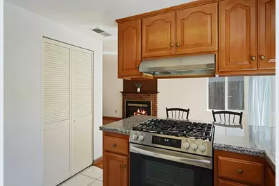 9470 Mira Del Rio Drive, Sacramento, CA 95827 - Photo 19