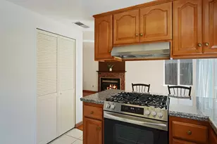 9470 Mira Del Rio Dr, Sacramento, CA 95827 - Photo 19