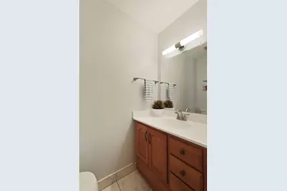 9470 Mira Del Rio Drive, Sacramento, CA 95827 - Photo 11