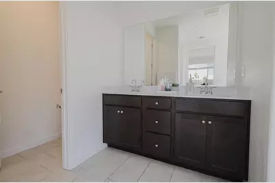 8629 McCloud River Way, Sacramento, CA 95828 - Photo 29