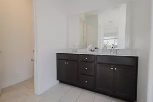 8629 McCloud River Wy, Sacramento, CA 95828 - Photo 29