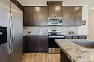 8629 McCloud River Wy, Sacramento, CA 95828 - Photo 21