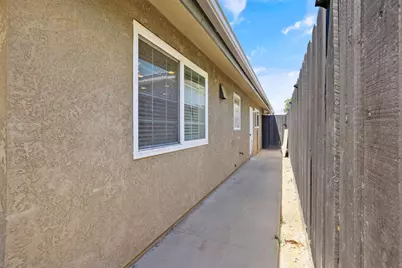2175 Beechwood Court, Hanford, CA 93230 - Photo 45