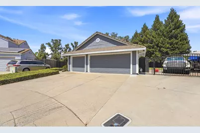 8625 Jade Crest Court, Elk Grove, CA 95624 - Photo 5