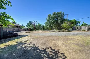6405 Palm Dr, Carmichael, CA 95608 - Photo 13