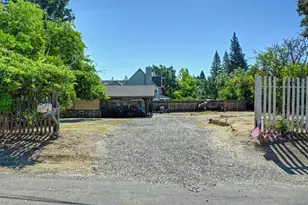 6405 Palm Dr, Carmichael, CA 95608 - Photo 21