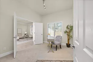 3648 Voleyn St, Carmichael, CA 95608 - Photo 13