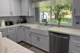 215 E Sierra View Dr, Jackson, CA 95642 - Photo 9