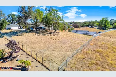 3665 Huckleberry Lane, Valley Springs, CA 95252 - Photo 3