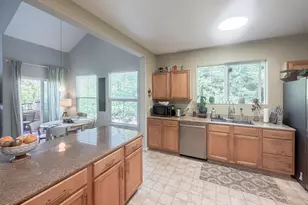 5350 Dunlay Dr, Sacramento, CA 95835 - Photo 15