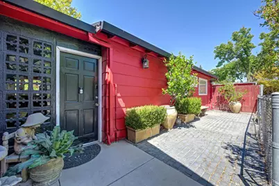 9271 Elk Grove Blvd, Elk Grove, CA 95624 - Photo 13