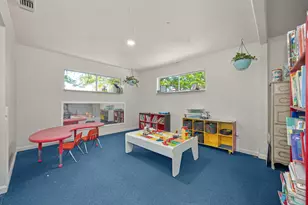 9271 Elk Grove Blvd, Elk Grove, CA 95624 - Photo 29