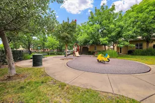 76 Chambord Way, Roseville, CA 95678 - Photo 19