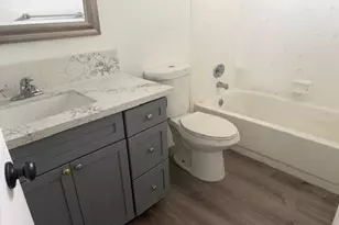 8107 Darien Cir, Sacramento, CA 95828 - Photo 23
