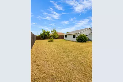4372 Evelyn Drive, Olivehurst, CA 95961 - Photo 23