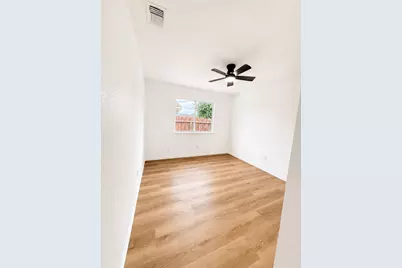 4372 Evelyn Drive, Olivehurst, CA 95961 - Photo 13