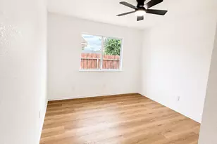 4372 Evelyn Dr, Olivehurst, CA 95961 - Photo 13