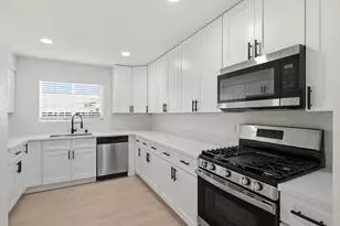 7607 Elder Creek Rd, Sacramento, CA 95824 - Photo 23