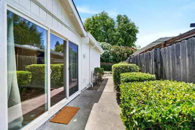 2318 E 8th Street, Davis, CA 95618 - Photo 25