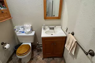 711 E Longview Ave, Stockton, CA 95207 - Photo 11