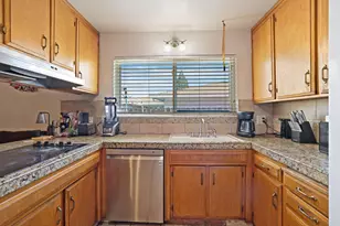 8410 Roxburgh Way, Stockton, CA 95209 - Photo 19